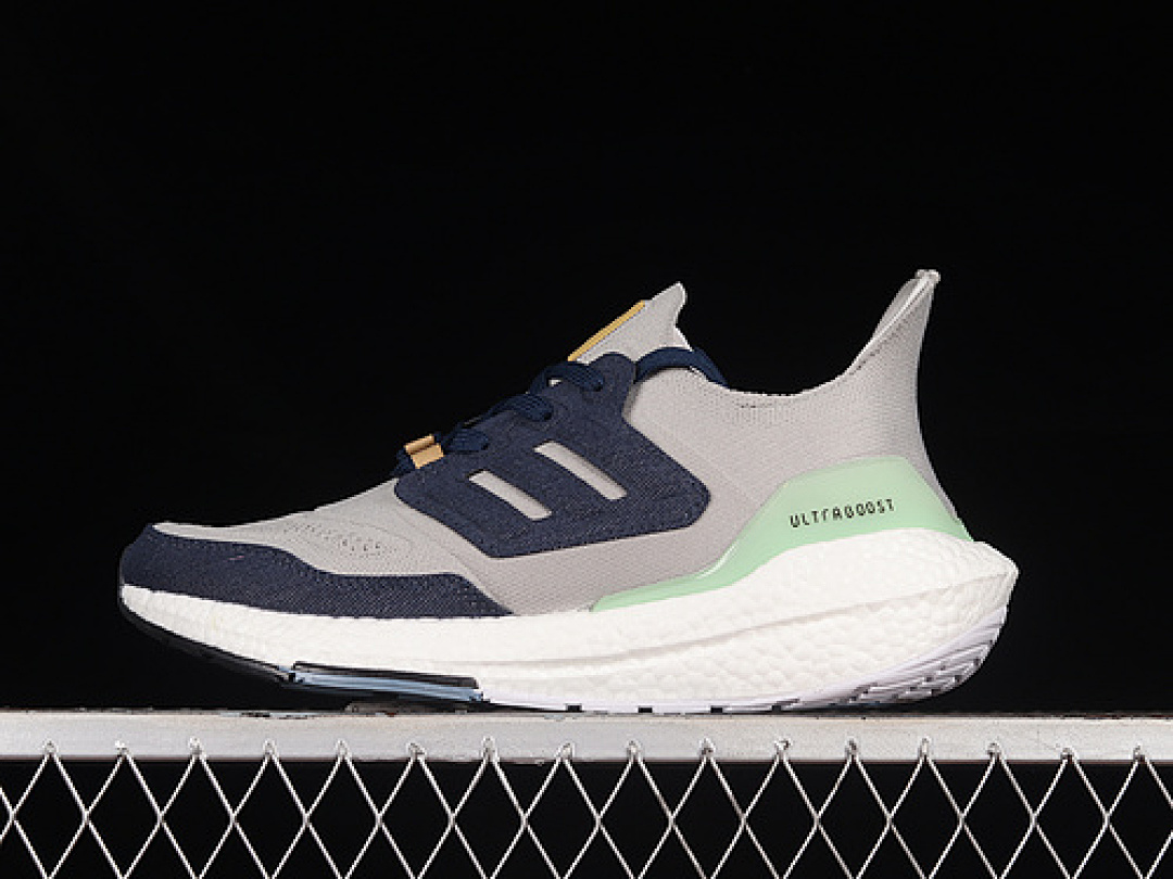 On Running [GX9158]-[ULTRABOOST 22 HALO SILVER SILVER/SHADOW NAVY/LINEN GREEN]-[MAN:39-45], photo 1