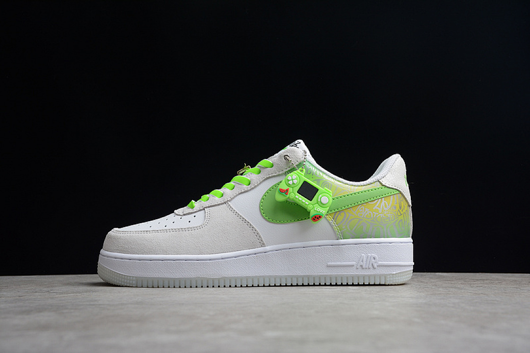 Nike [DA8302-555]-[AIR FORCE 1 LOW 07 ESS GAMEGAME BOY WHITE/WHITE/GREEN]-[WOMAN:36-39]-[MAN:40-45], photo 1