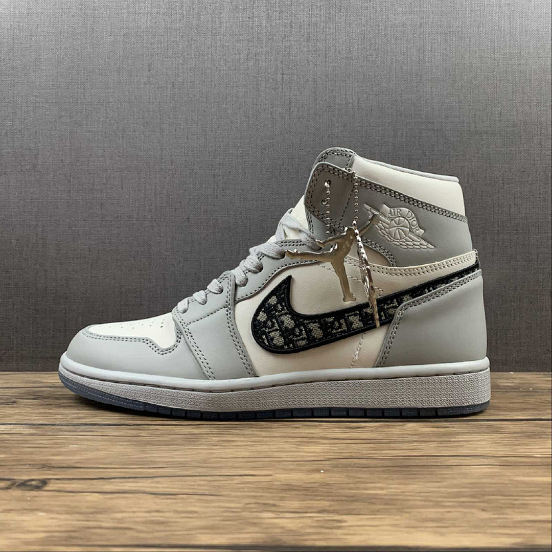 Jordan [CN8607-002]-[DI*OR X AIR JORDAN 1 HIGH WOLF GREY/SAIL/PHOTON DUST/WHITE]-[UNSIEX:36-46], photo 1