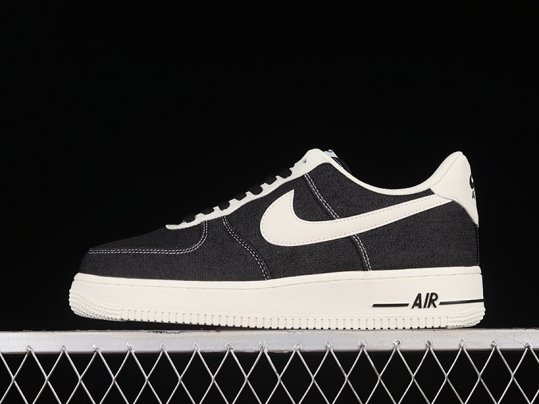 Nike [DG2296-001]-[AIR FORCE 1 LOW 07 BLACK/BLACK/CREAM]-[WOMAN:36-39]-[MAN:40-45], photo 1