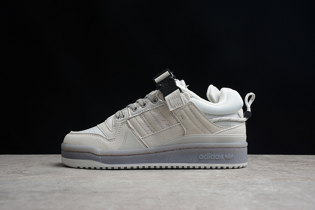 Y-3 [HQ2153]-[BAD BUNNY X FORUM BUCKLE LOW THE FIRST CLOUD WHITE/CLOUD WHITE/LIGHT GREY]-[36-45], photo 1