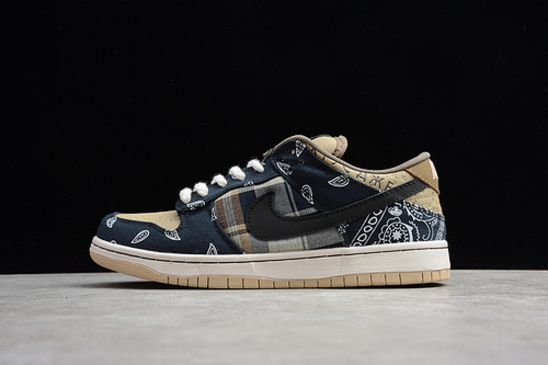 Unbranded [CT5053-001]-[SB DUNK LOW TRAVIS SCOTT BLACK/PARACHUTE BEIGE-PETRA (BROWN]), photo 1