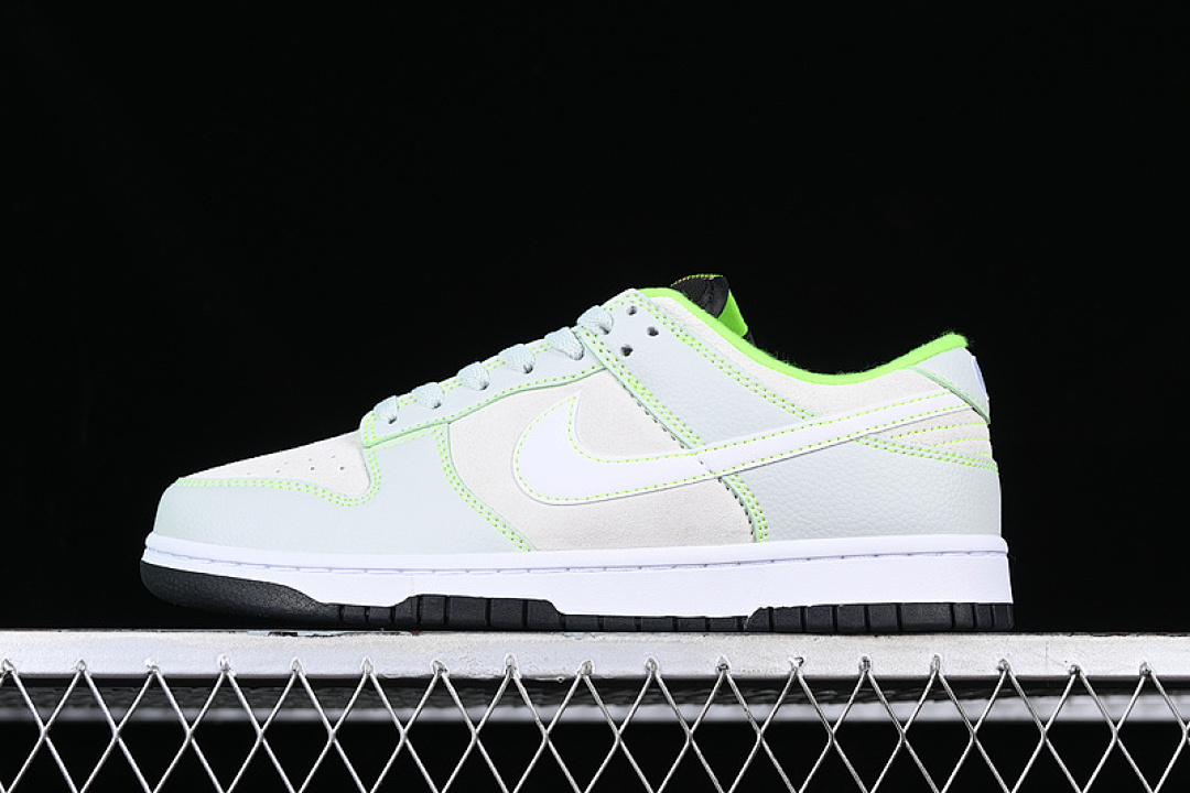 Unbranded [FQ7260-001]-[DUNK LOW UNIVERSITY OF OREGON PE LIGHT SILVER/WHITE/BLACK/ELECTRIC (GREEN]), photo 1