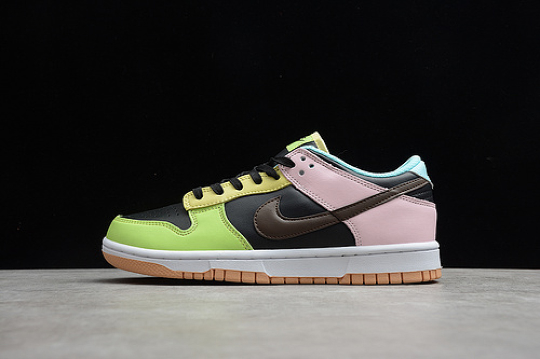 Unbranded [DH0952-001]-[SB DUNK LOW LE BLACK/OIL GREEN-WHITE-TOTAL ORANGE]-[WOMAN:36-39]-[MAN:40-45], photo 1