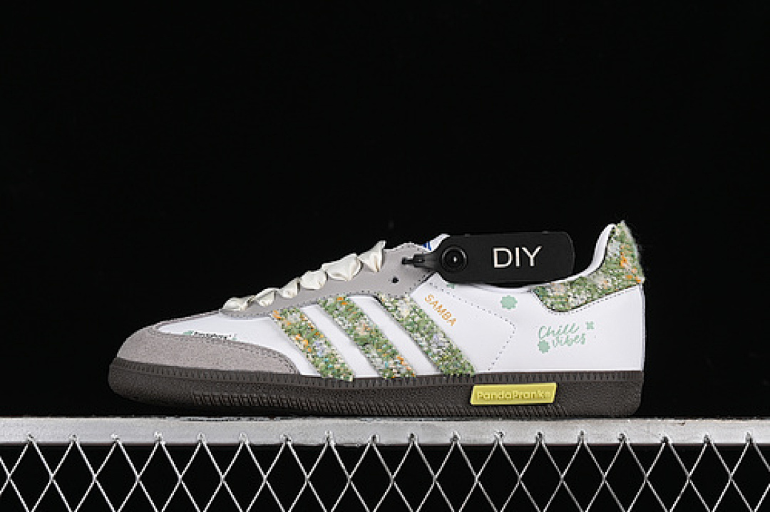 Adidas Adidas ORIGINALS SAMBA OG CLOUD WHITE/CORE BLACK/GUM · B75806, photo 1