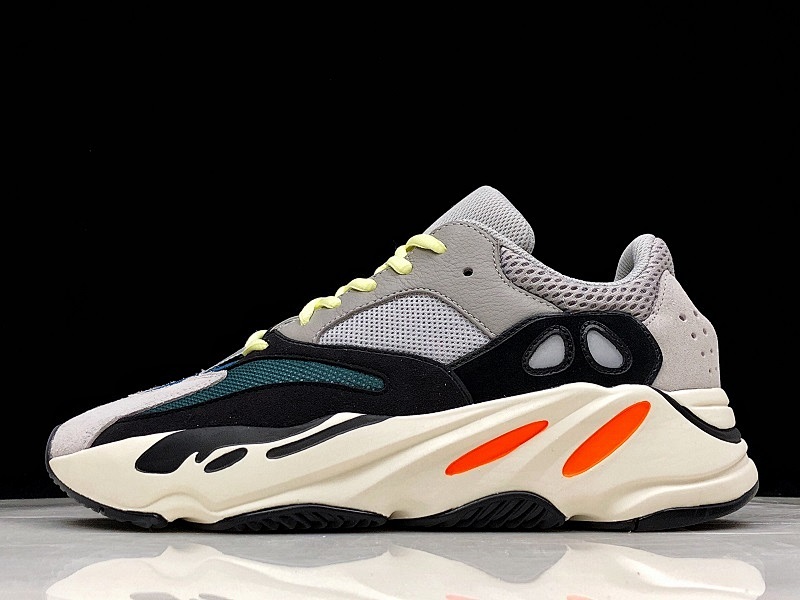 On Running Adidas G5 YEEZY BOOST 700 WAVE RUNNER MGSOGR/CWHITE/CBLACK · B75571, photo 1