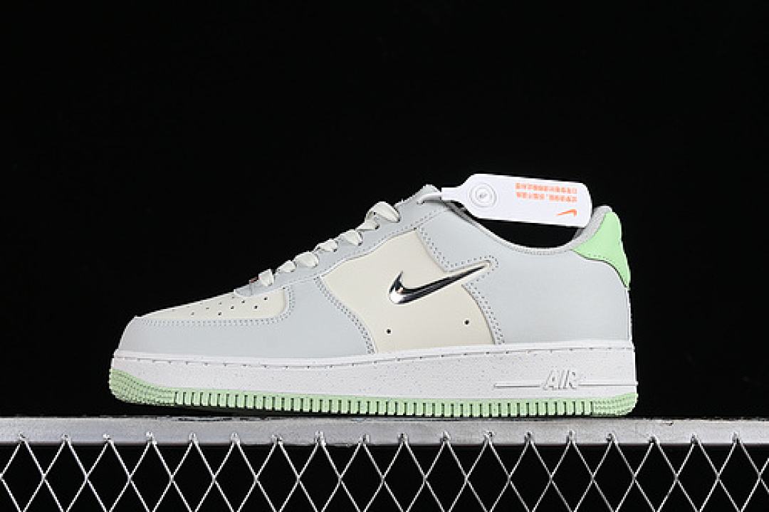 Nike [FN8540-001]-[AIR FORCE 1 07 LOW NEXT NATURE SE SEA GLASS/LIGHT SILVER/SAIL/VAPOUR (GREEN]), photo 1