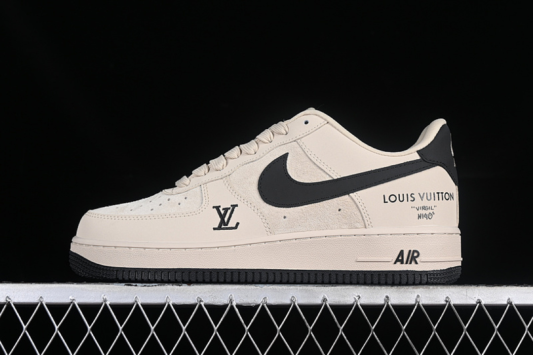 Nike Nike AIR FORCE 1 07 LOW GREY/BLACK · XB8228-834, photo 1