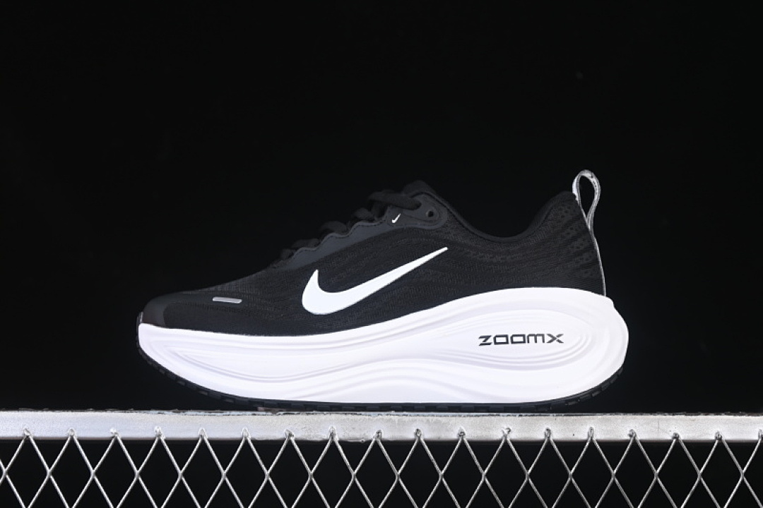 Nike [HV8150-002]-[AIR ZOOM VOMERO PLUS BLACK/WHITE]-[WOMAN:36-39]-[MAN:40-45], photo 1
