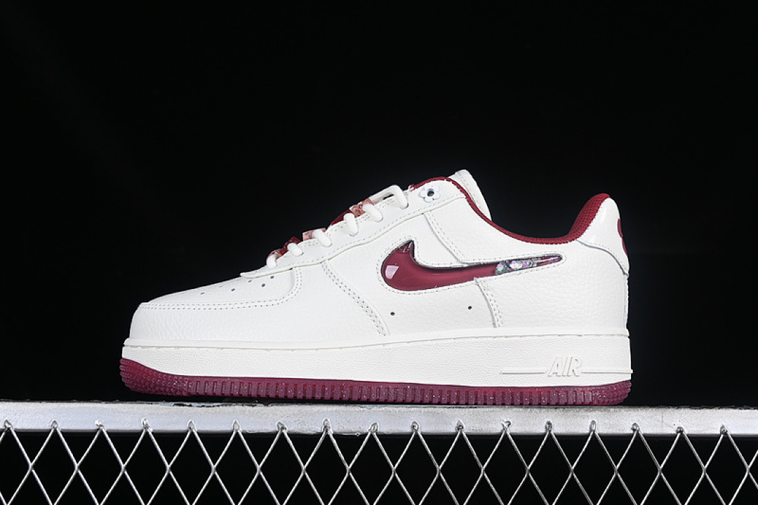 Nike [FZ5068-161]-[AIR FORCE 1 07 LOW RED/WHITE]-[WOMAN:36-39]-[MAN:40-45], photo 1
