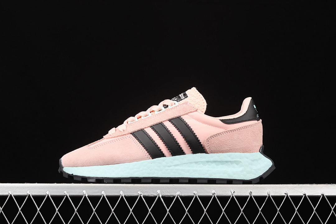 RETROPY E5 SHOES ICE PINK/CORE BLACK-PINK TINT · H03078, photo 1