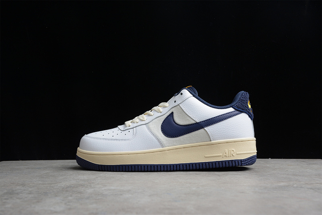 Nike [DO5220-141]-[AIR FORCE 1 LOW 07 LV8 WHITE/MIDNIGHT NAVY-SAIL]-[WOMAN:36-39]-[MAN:40-45], photo 1