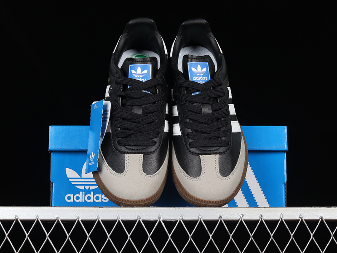 Adidas [FX9042]-[SAMBA VEGAN SHOES CLOUD WHITE/CORE BLACK/GUM]-[WOMAN:36-39]-[MAN:40-45] - Image 12