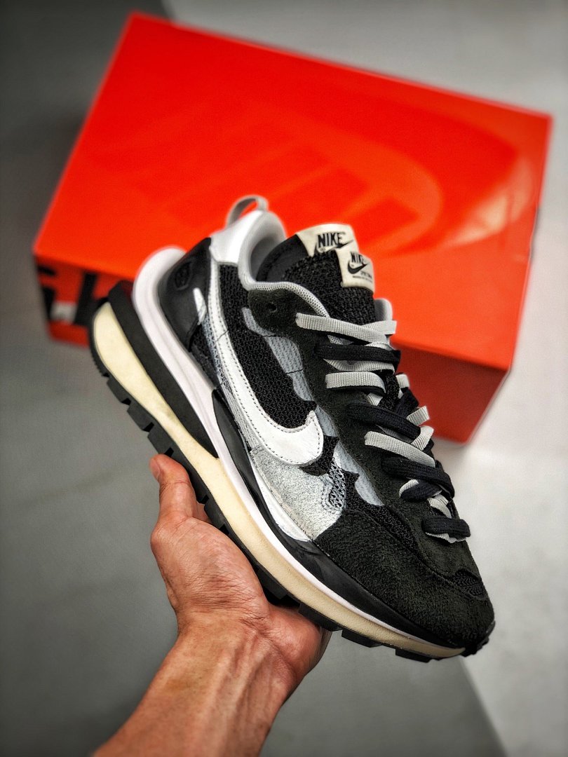 Sacai Sacai X VAPORWAFFLE BLACK/BLACK/WHITE · CV1363-001, photo 1