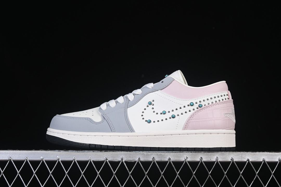 Jordan AIR Jordan 1 LOW WHITE/GREY/PINK · IH7319-001, photo 1