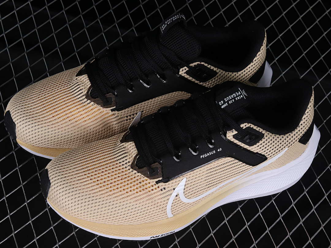 Nike [DV3854-105]-[AIR ZOOM PEGASUS 40 KHAKI/BLACK/WHITE]-[MAN:39-45] - Image 10