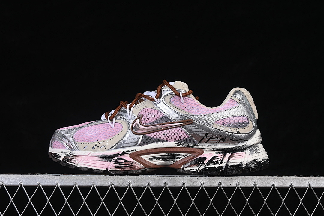 Unbranded [HQ7901-102]-[V5 RNR LOW-TOP RUNNING SHOES PINK/SILVER/WHITE]-[WOMAN:36-39]-[MAN:40], photo 1