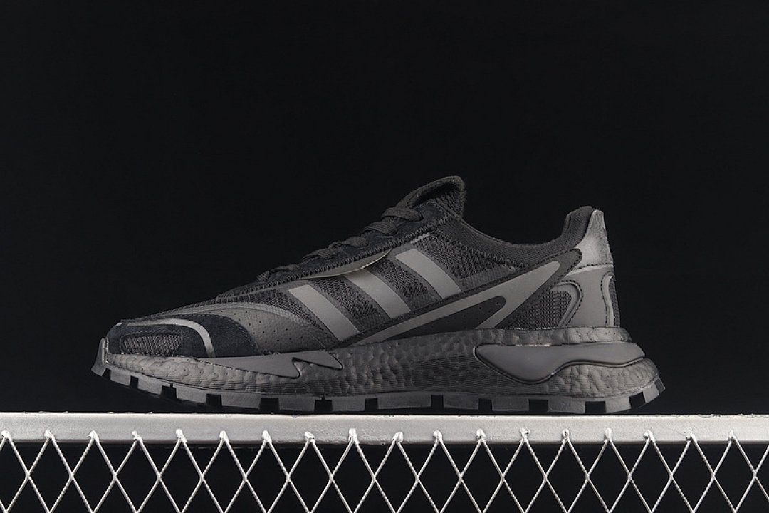 RETROPY P9 SHOES CORE BLACK/CORE BLACK/GREY · H03087, photo 1