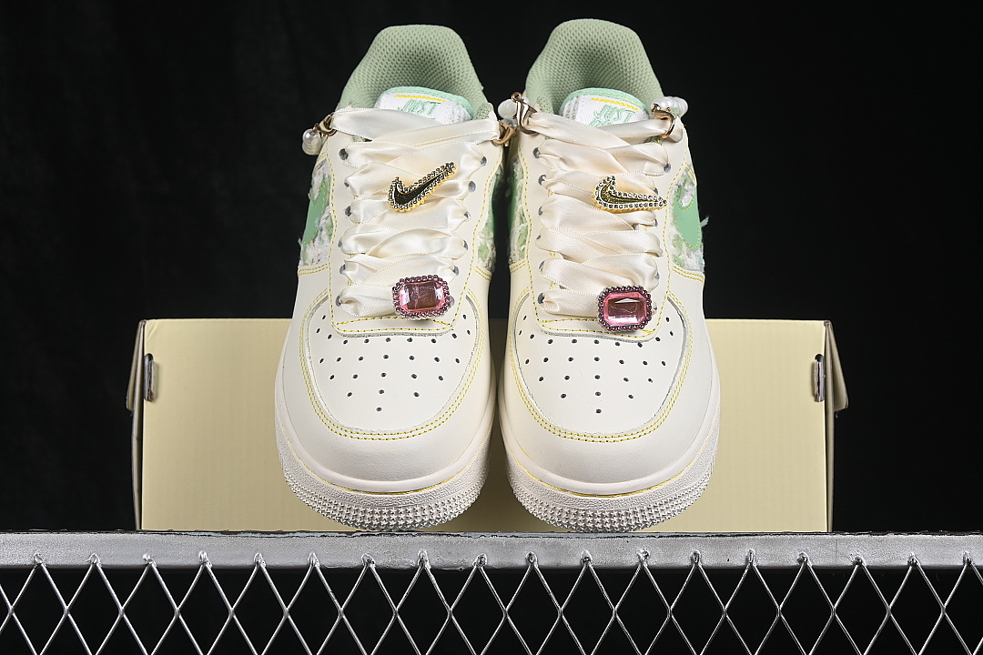 Nike [FJ7740-111]-[AIR FORCE 1 07 LOW CASUAL SNEAKERS WHITE/GREEN]-[WOMAN:36-39]-[MAN:40-45] - Image 12
