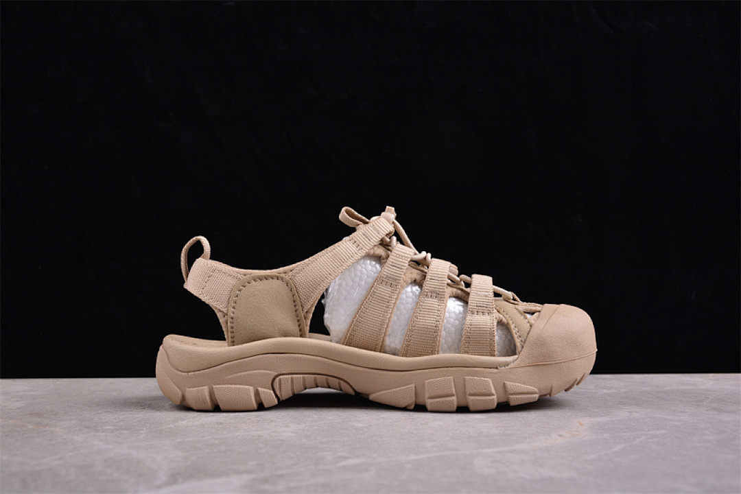 Keen [KEEN UNEEK FLAT-M BROWN]-[WOMAN:35-39]-[MAN:40-45] - Image 10