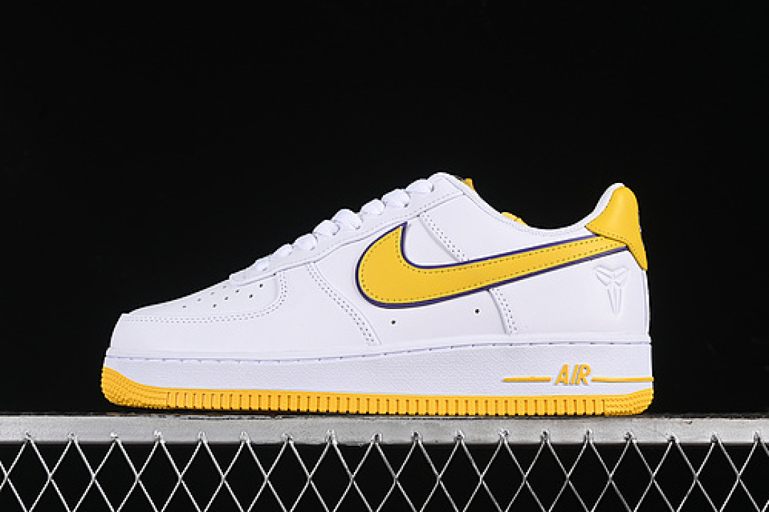 Nike [FZ1151-100]-[KOBE BRYANT AIR FORCE 1 07 LOW WHITE/VARSITY MAIZE/VARSITY PURPLE]-[MAN:40-48], photo 1