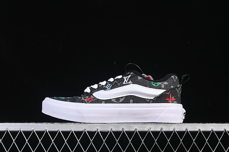 LOW TOP CASUAL SKATE SHOES BLACK/WHITE/GREY/BLUE/RED · VN0009QCB9P, photo 1