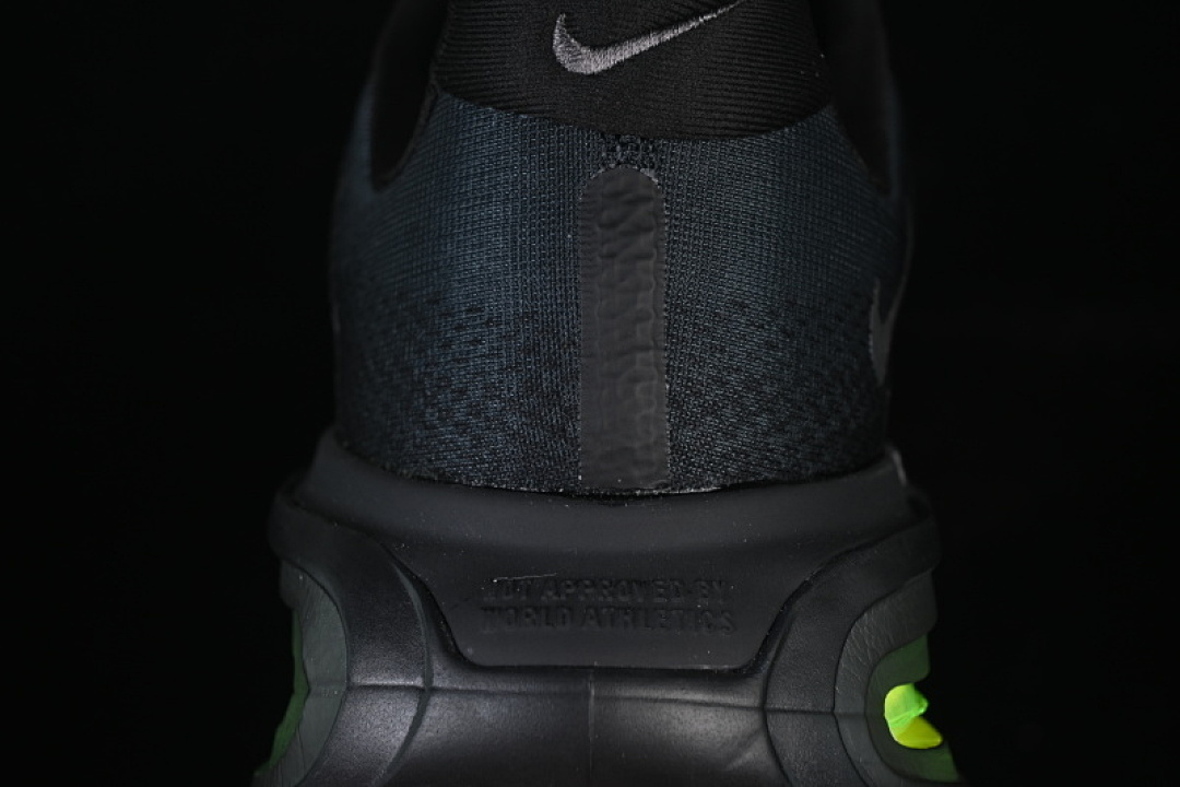 Nike [HQ2050-001]-[AIR ZOOM VOMERO PREMIUM GRASS GREEN/BLACK]-[WOMAN:36-39]-[MAN:40-46] - Image 6