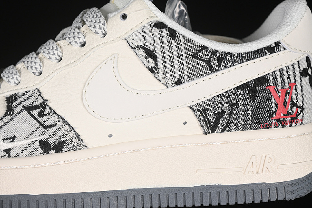 Nike [XS1958-587]-[AIR FORCE 1 07 LOW LV WHITE/GREY/BLACK]-[WOMAN:36-39]-[MAN:40-45] - Image 8