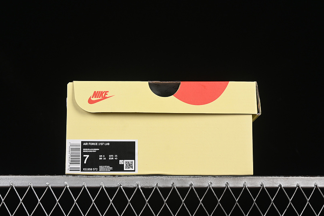 Nike [XS1958-572]-[AIR FORCE 1 07 LOW WHITE/BLACK/GREEN]-[WOMAN:36-39]-[MAN:40-45] - Image 12