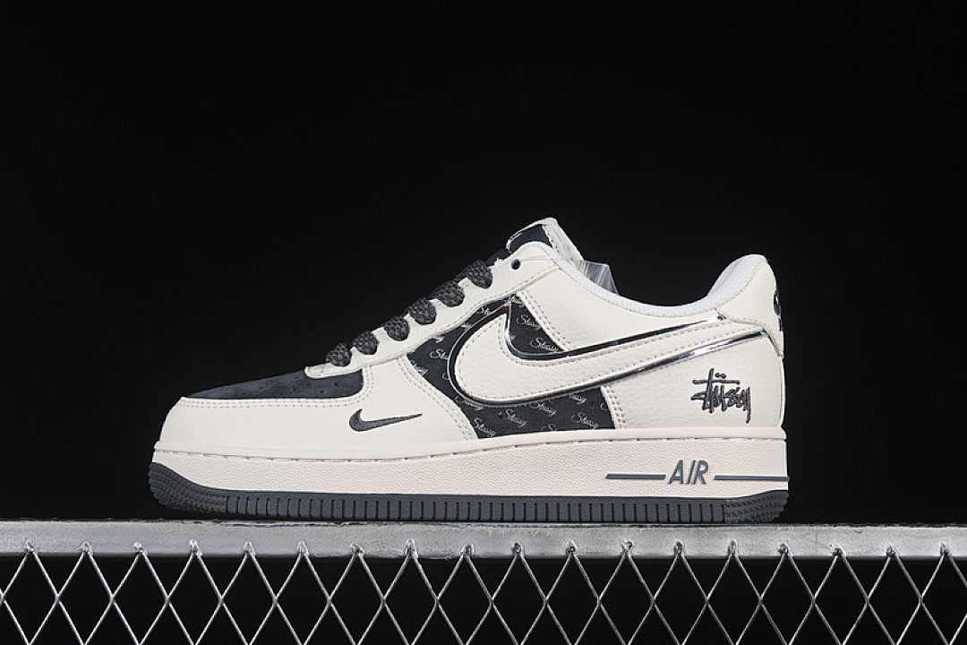 Nike Nike AIR FORCE 1 07 LOW WHITE/GREY · XZ6188-726, photo 1