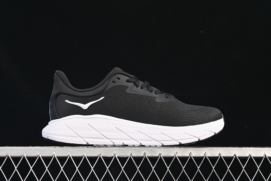 Hoka [1147890 BWHT]-[HOKA ARAHI 7 BLACK/WHITE]-[WOMAN:36-39]-[MAN:40-45] - Image 2