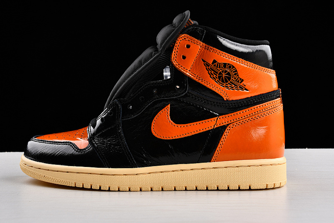 Jordan AIR Jordan 1 HIGH OG SHATTERED BACKBOARD 3.0 BLACK/ORANGE · 555088-028, photo 1