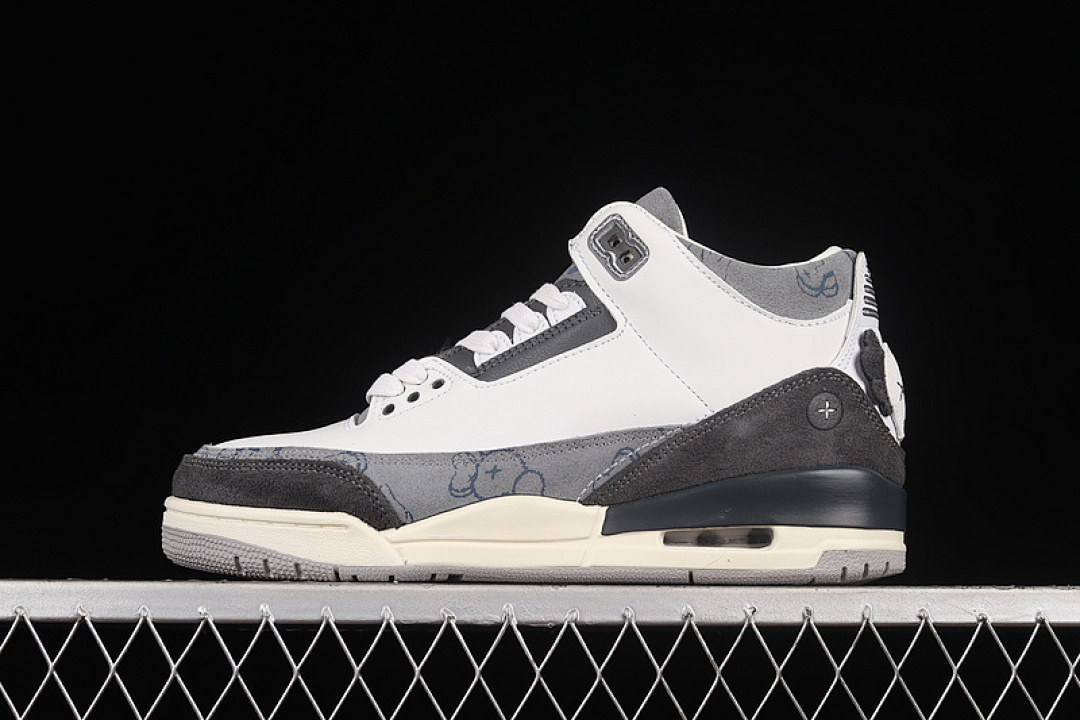 Jordan [KAWS X AIR JORDAN 3 FRESH WATER WHITE/LIGHT GREY]-[WOMAN:36-39]-[MAN:40-46], photo 1