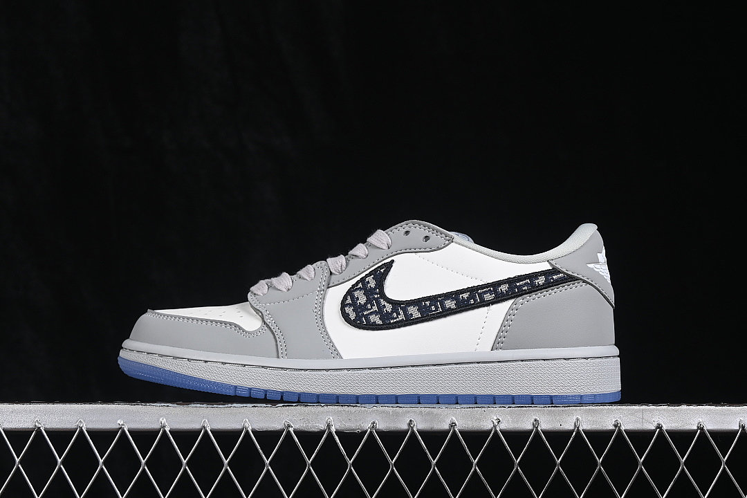 Jordan [CN8608-002]-[JORDAN 1 RETRO LOW GREY/BLACK-SAIL]-[WOMAN:36-39]-[MAN:40-48.5], photo 1