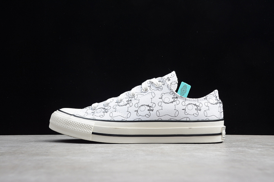 Converse [1CL578]-[CHUCK TAYLOR ALL-STAR MATERIAL UC LOW WHITE/BLACK]-[WOMAN:35-39]-[MAN:40-44], photo 1