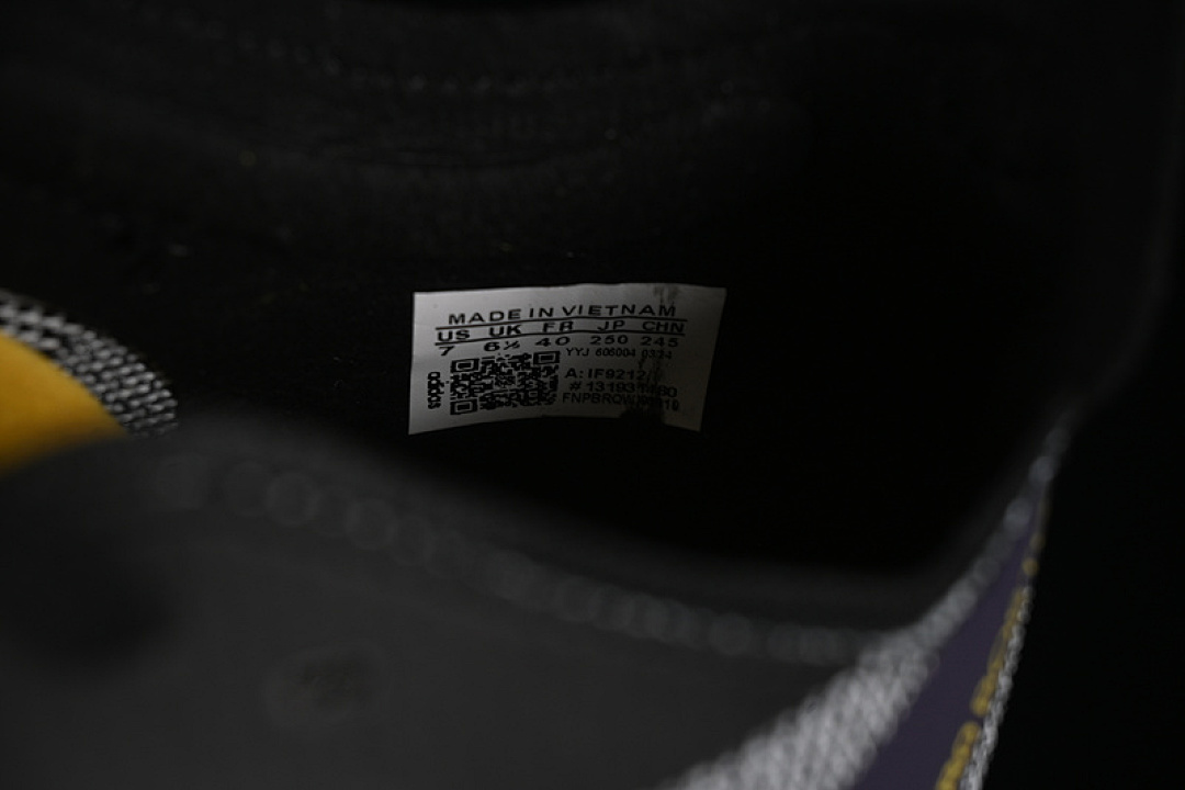 On Running [IF9212]-[ADIZERO BOSTON 12 M CORE BLACK/ZERO METALLIC/SPARK]-[WOMAN:36-39]-[MAN:40-45] - Image 6