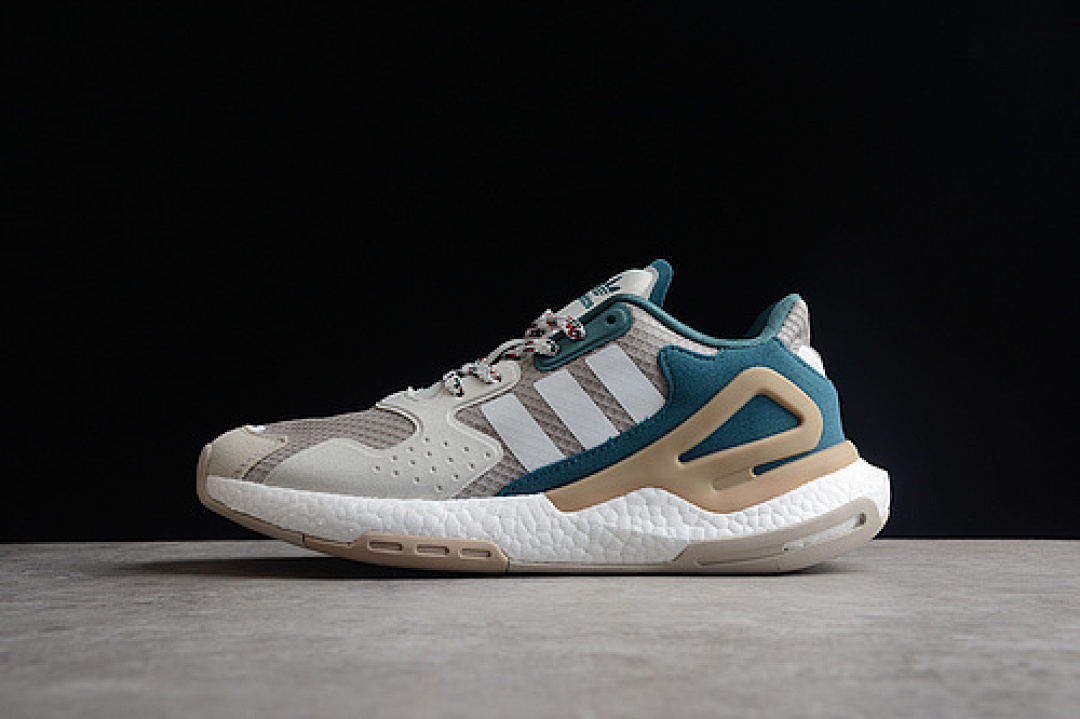 Unbranded [FX5999]-[DAY JOGGER CLOUD WHITE/BEIGE/GREEN]-[WOMAN:36-39]-[MAN:40-45], photo 1