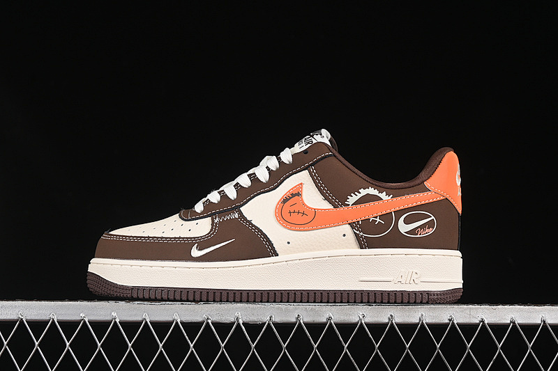 Nike Nike AIR FORCE 1 07 LOW WHITE/BROWN/ORANGE · KK1988-080, photo 1
