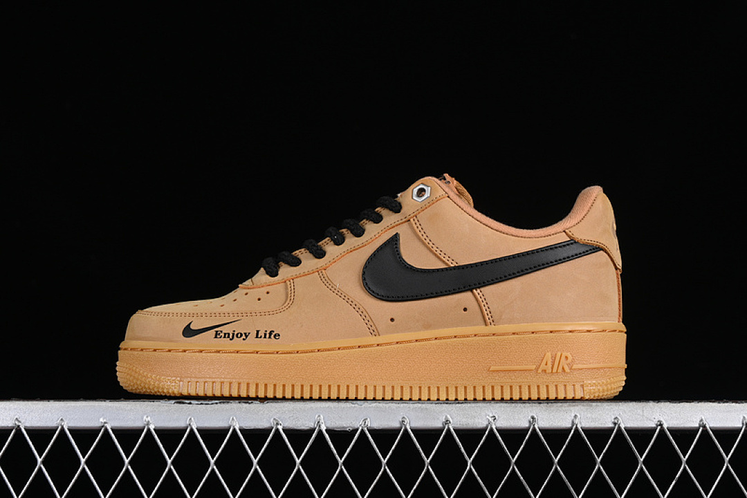 Nike Nike AIR FORCE 1 07 LOW BLACK/WHEAT · FZ7372-200, photo 1