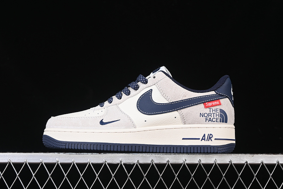 Nike Nike AIR FORCE 1 07 LOW SUPREME WHITE/GREY/BLUE · XZ6188-118, photo 1