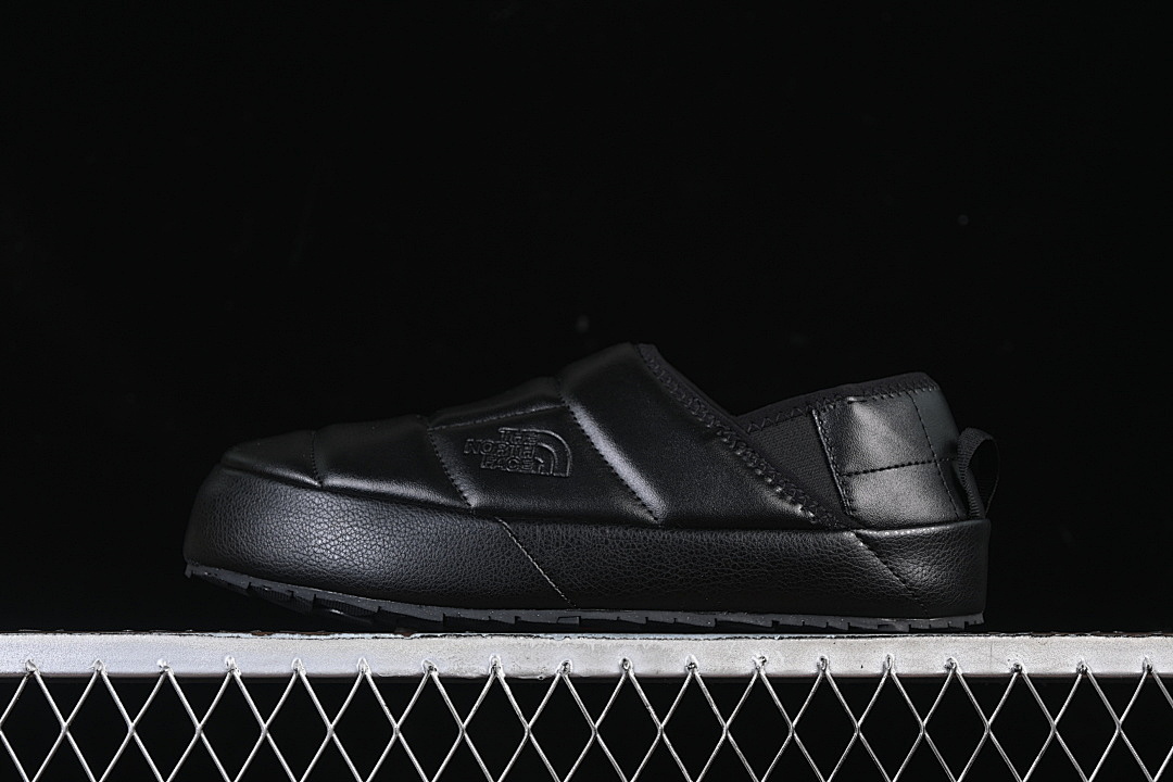 Unbranded [NS85R704A]-[THE NORTH M THERMOBALL TRACTION MULE BLACK/BLACK]-[WOMAN:36-39]-[MAN:40-45], photo 1