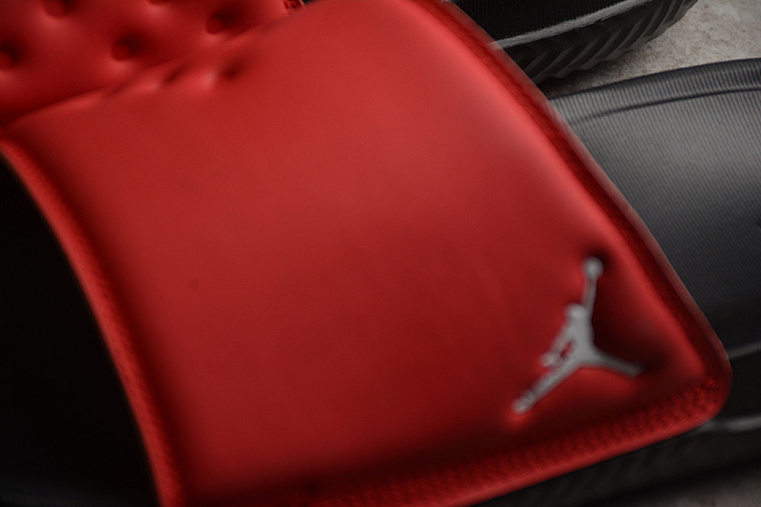 Jordan [DC9835-601]-[JORDAN PLAY SLIDE UNIVERSITY RED/WHITE/GYM RED/BLACK]-[MAN:40-46] - Image 6