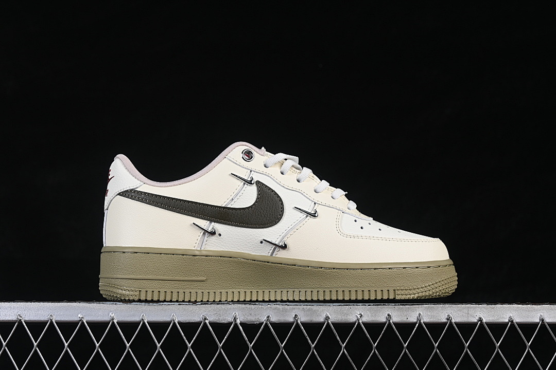 Nike [IQ9802-022]-[AIR FORCE 1 07 LOW SOFT PEARL/CRIMSON-DARK HAZEL]-[WOMAN:36-39]-[MAN:40-45] - Image 16