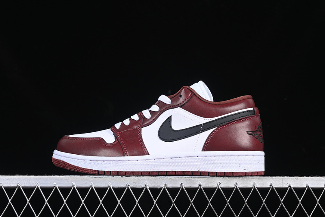 Jordan [HF3148-102]-[AIR JORDAN 1 LOW WHITE/BLACK/RED]-[WOMAN:36-39]-[MAN:40-46], photo 1