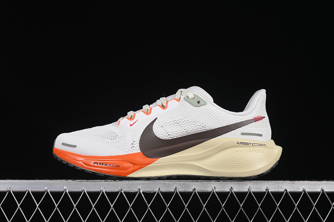 Nike [HV5975-102]-[AIR ZOOM PEGASUS 41 GTX SAIL/LIGHT KHAKI/SAFETY ORANGE/IRONSTONE]-[UNISEX:36-46] - Image 2