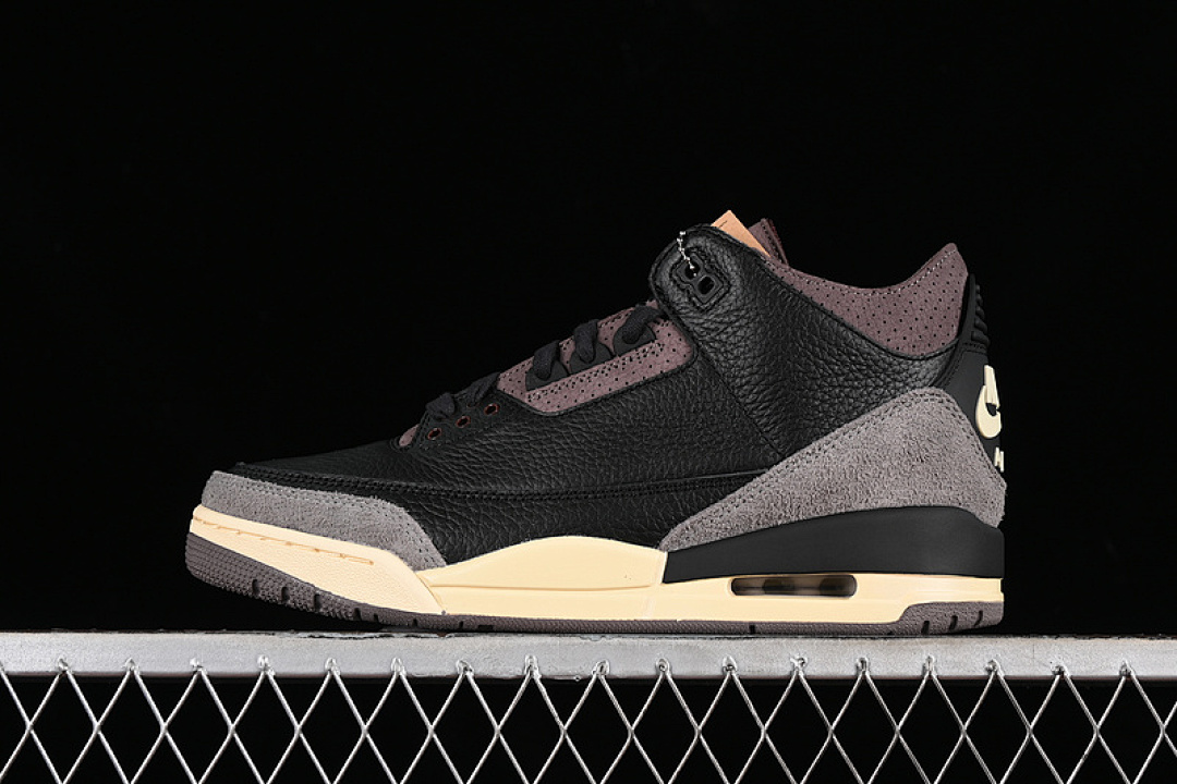 Jordan [FZ4811-001]-[A MA MANIERE X AIR JORDAN 3 RETRO BLACK BLACK/BLACK/FLAT PEWTER/VIOLET ORE], photo 1