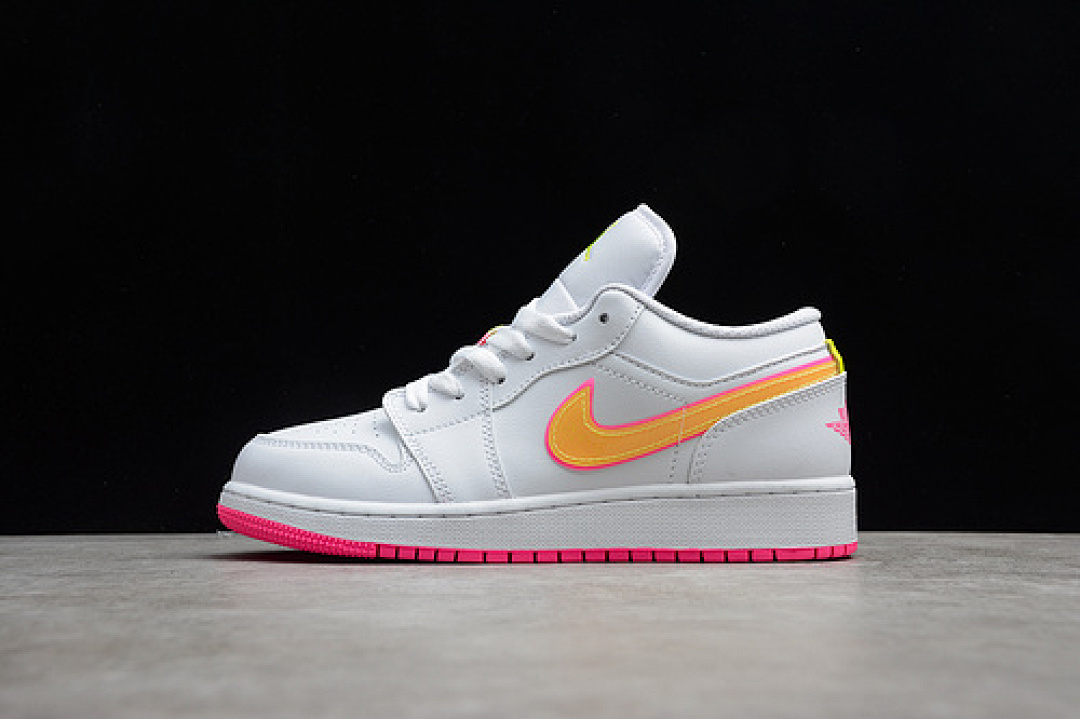 Jordan CJ VERSION AIR Jordan 1 LOW GS EDGE GLOW WHITE/LEMON VENOM/PINK BLAST · CV4610-100, photo 1