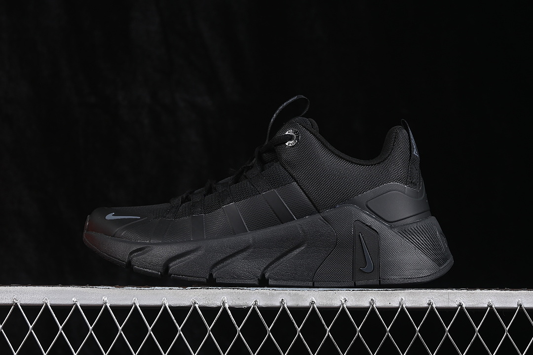 Unbranded [II7406-001]-[FREE METCON 7 BLACK/BLACK/ANTHRACITE]-[WOMAN:36-39]-[MAN:40-45], photo 1