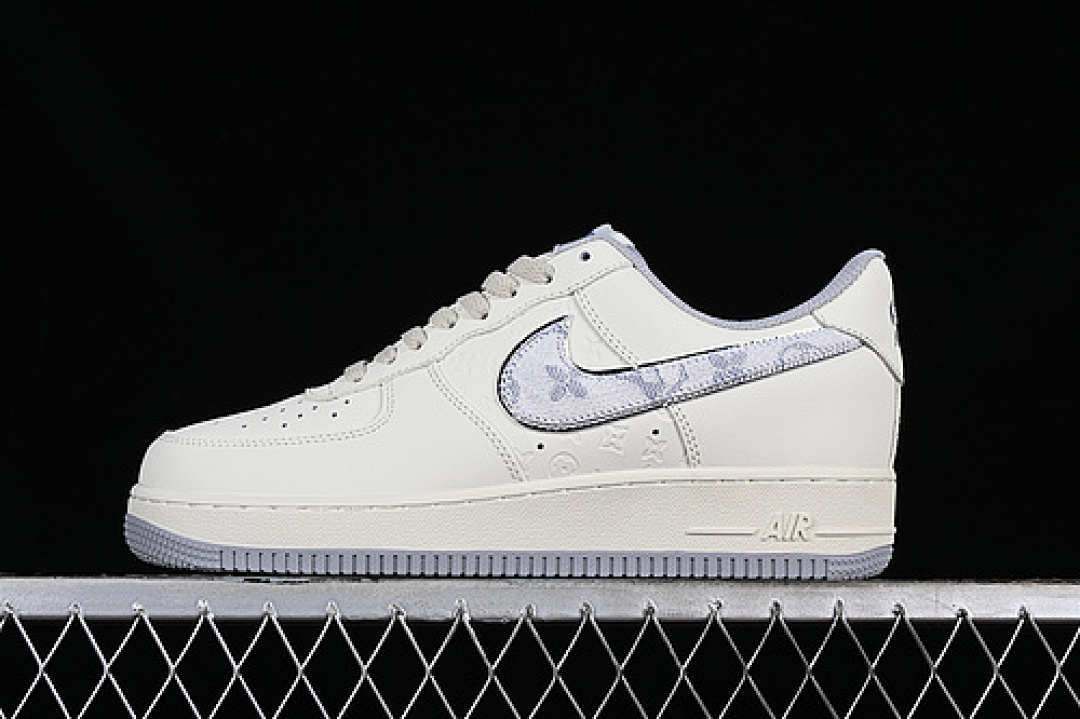 Nike [LV0506-022]-[AIR FORCE 1 07 LOW WHITE/GREY/BLACK]-[WOMAN:36-39]-[MAN:40-45], photo 1
