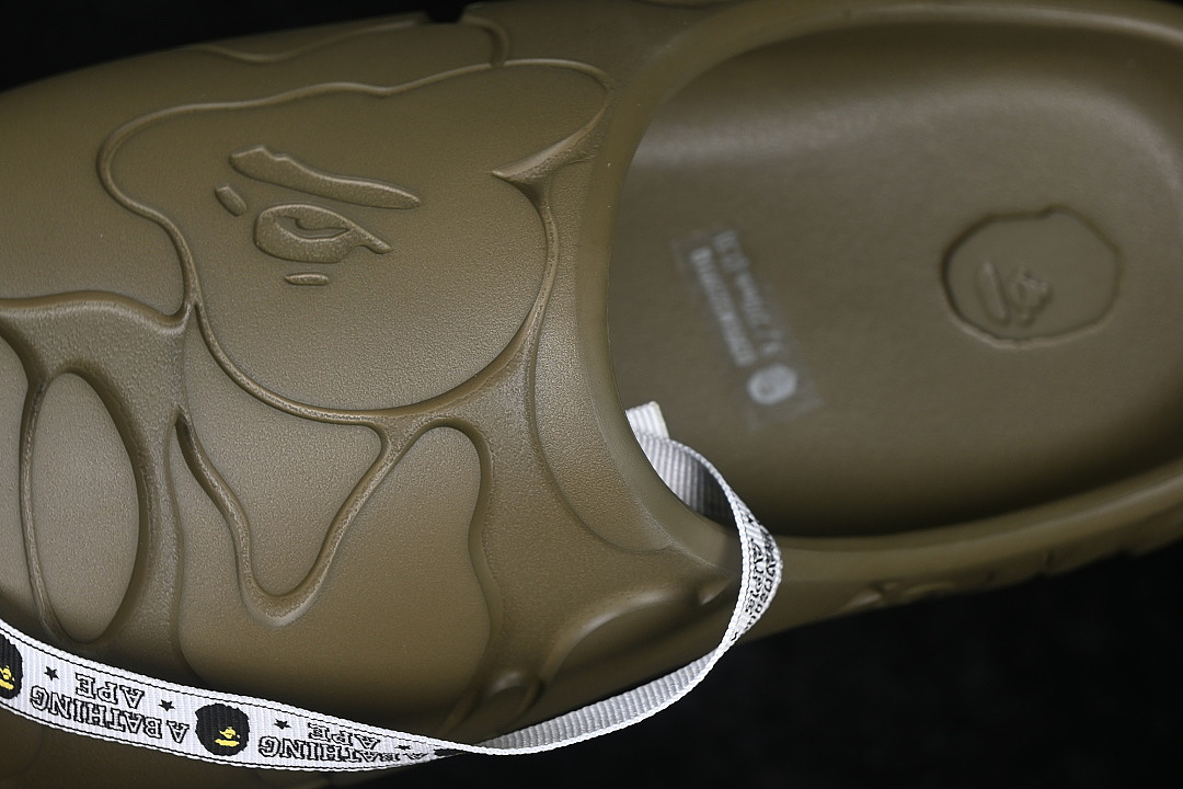 Bape [M322911]-[BAPE EVA COMFORTABLE AND VERSATILE SLIPPERS ARMY GREEN/GREEN]-[MAN:40-47.5] - Image 6